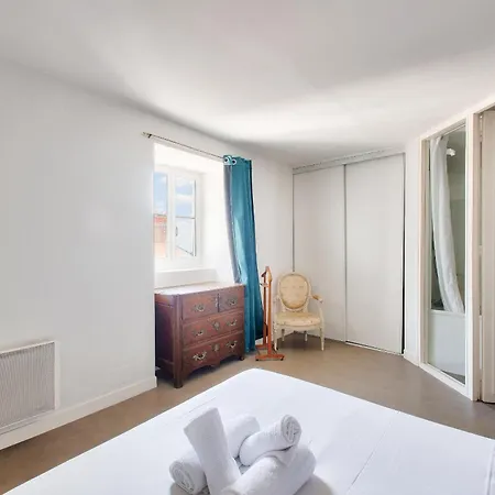 Appartamento Mediatheque, Grand T2 Sous Les Toits *